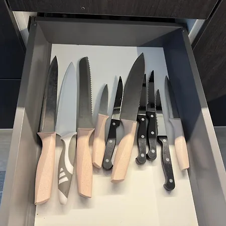 New Two-room With Free Parking 公寓 *