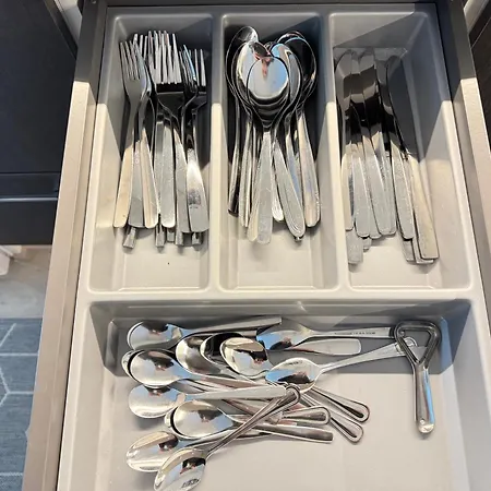 New Two-room With Free Parking 公寓 *